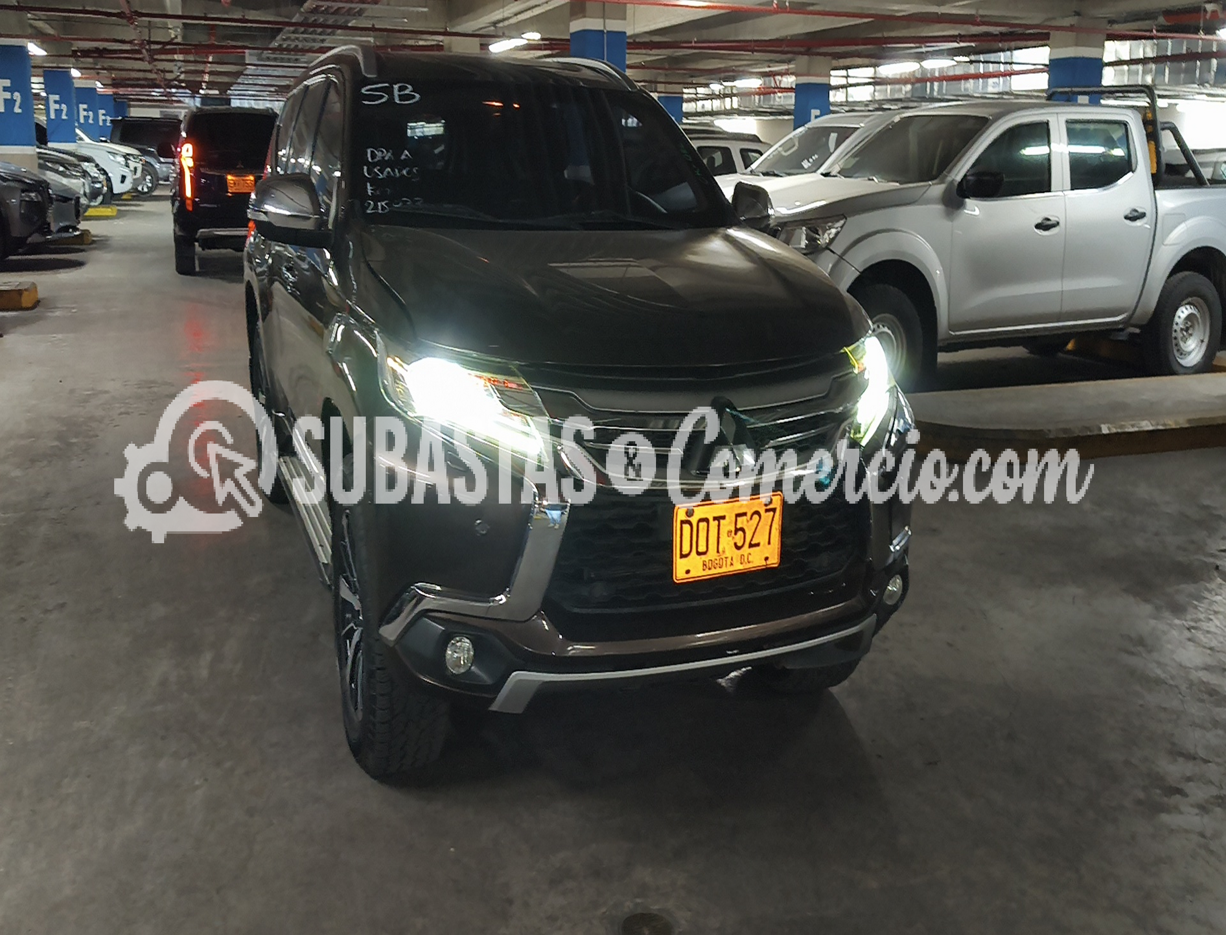 Camioneta  Mitsubishi Montero sport 3,0